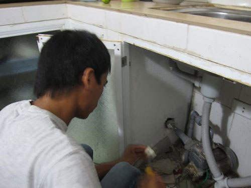 Thợ sửa ống nước tay nghề cao - tận tâm